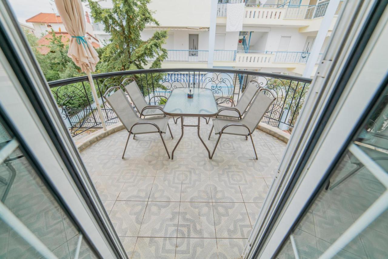 Family Resort 1 Ofrínion المظهر الخارجي الصورة