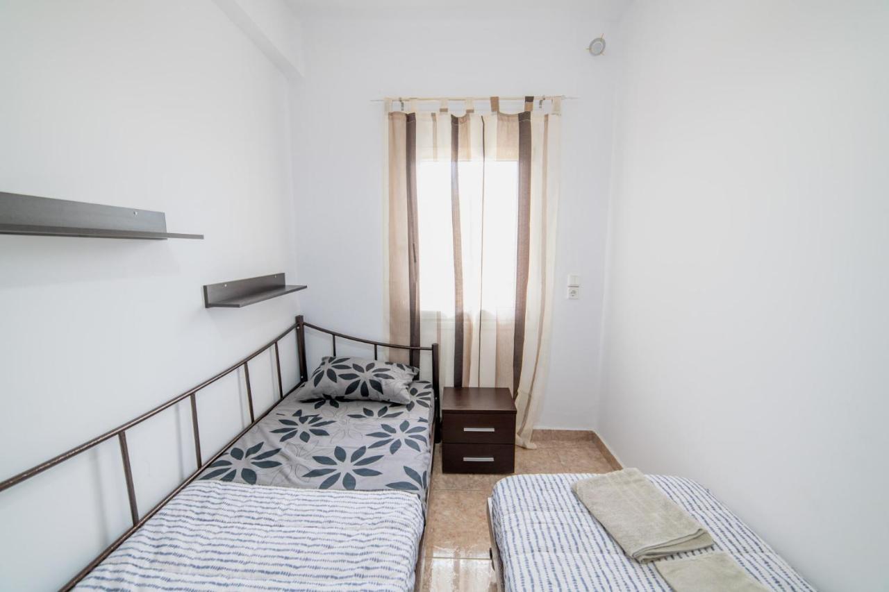 Family Resort 1 Ofrínion المظهر الخارجي الصورة