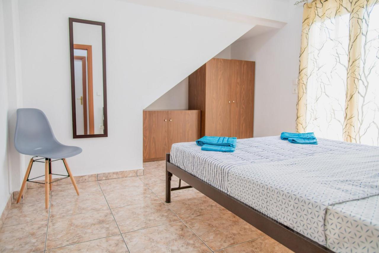 Family Resort 1 Ofrínion المظهر الخارجي الصورة