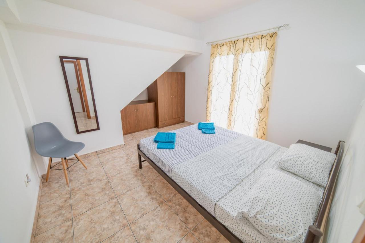 Family Resort 1 Ofrínion المظهر الخارجي الصورة